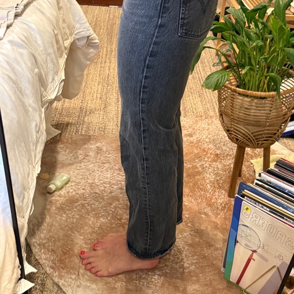 Black Levi’s Rib Cage Straight - Picture 5 of 6